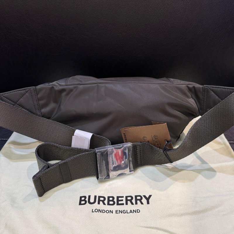 💎Han's house精品服飾💎burberry 尼龍 防水 腰包-5