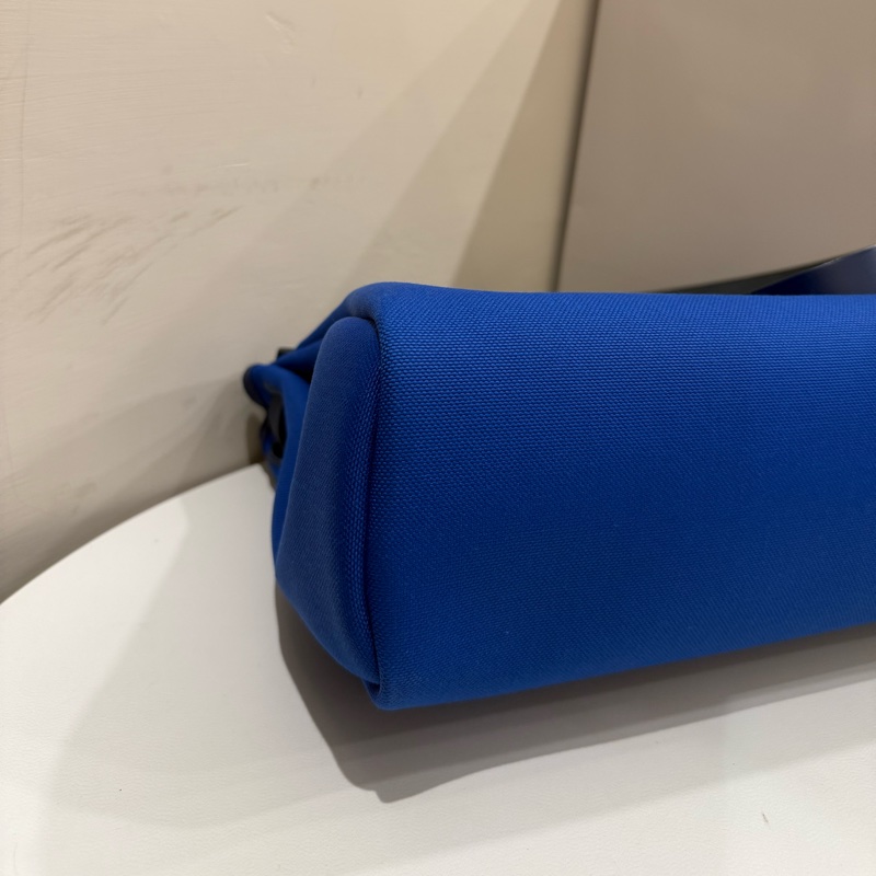 Hermes herbag31電光藍-8