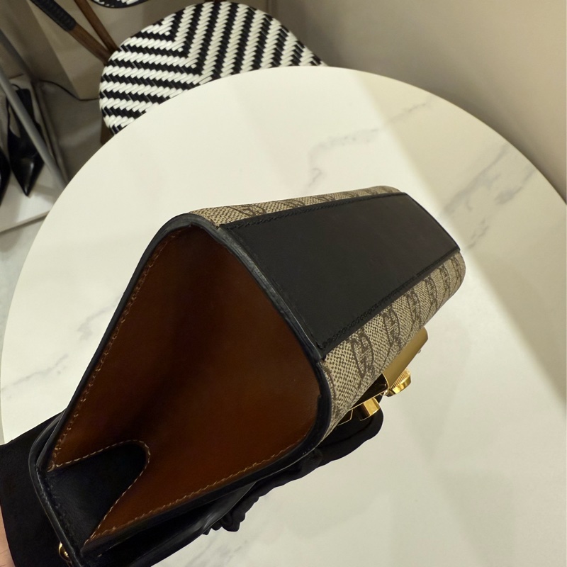 Gucci padlock黑皮革x老花-4