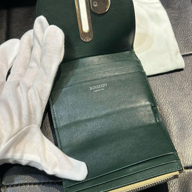 💎Han's house精品服飾💎BURBERRY Rocking Horse 格紋 三折 短夾 現貨 原價27500-8