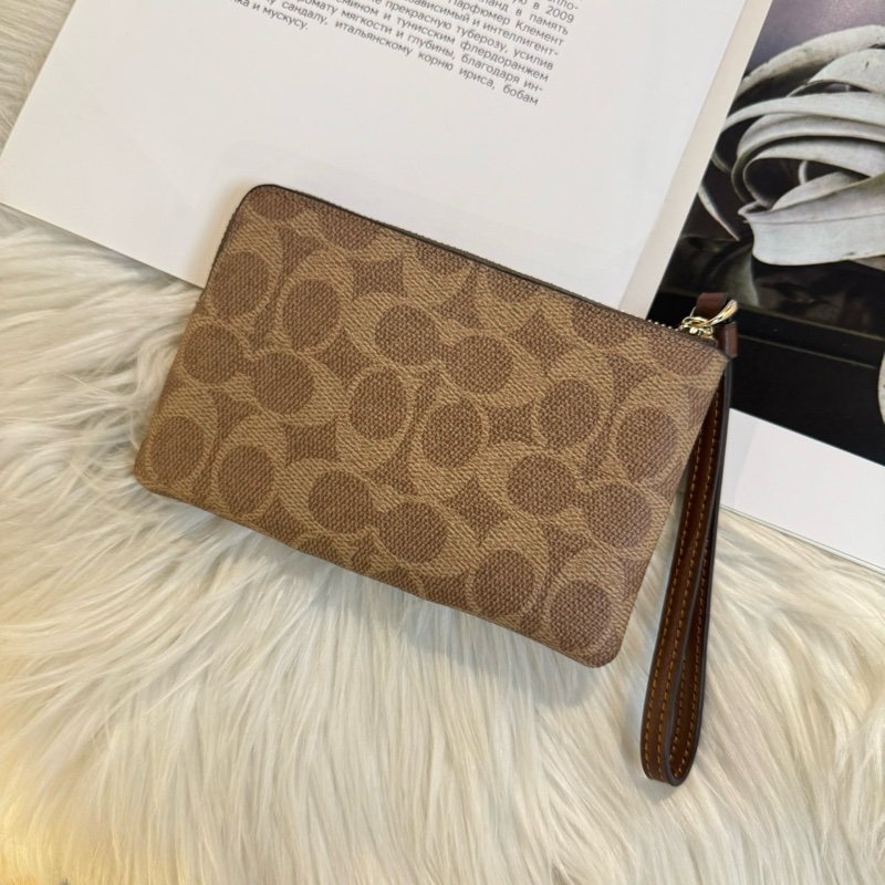 全新 Coach 咖啡零錢手拿包-2