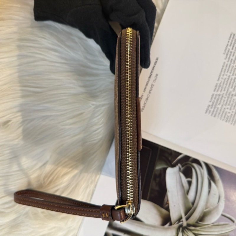 全新 Coach 咖啡零錢手拿包-3