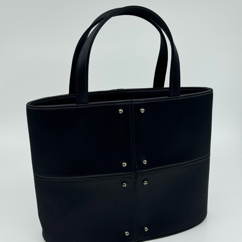 Tod’s 黑色 絹布料 手抽袋-1