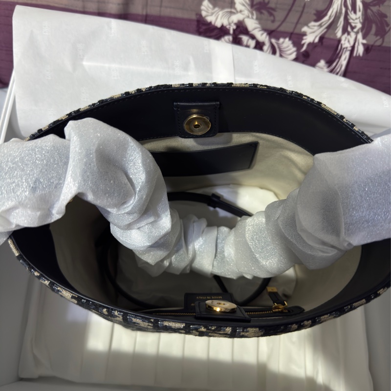 Dior最新款 Diorstar 小型水桶包 藍色緹花-14