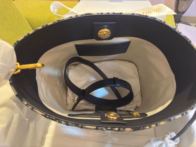 Dior最新款 Diorstar 小型水桶包 藍色緹花-6