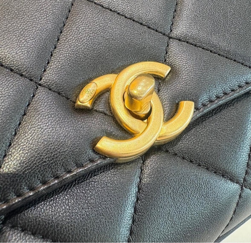 *SHIHNA名牌精品*Chanel 22s 黑色菱格紋鑽石手提蓋口 包-3