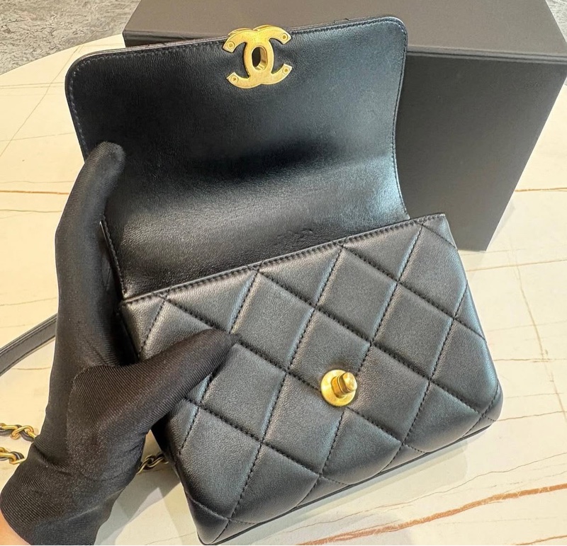 *SHIHNA名牌精品*Chanel 22s 黑色菱格紋鑽石手提蓋口 包-4