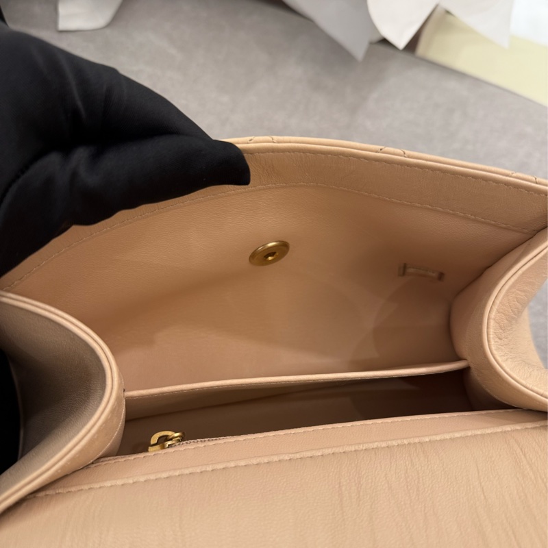 （極新美品全配）chanel香奈兒 小羊皮皺摺cocohandle flap 奶茶色-5