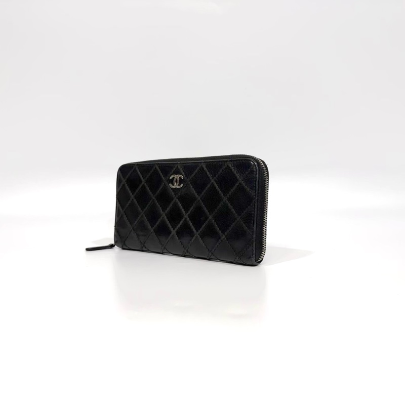 CHANEL黑銀牛皮粗縫線ㄇ拉長夾A80143-3