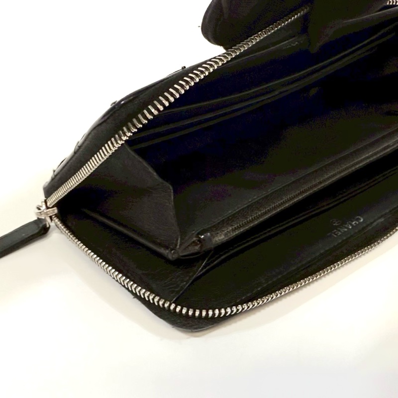 CHANEL黑銀牛皮粗縫線ㄇ拉長夾A80143-12