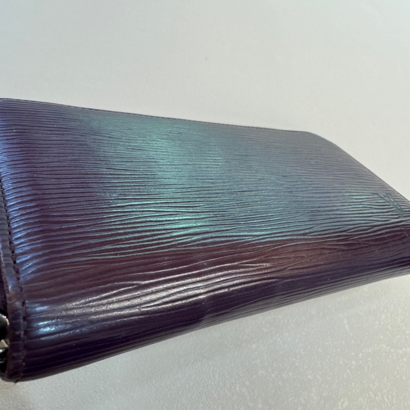 LV紫色EPI牛皮銀鍊ㄇ拉長夾M6007K-9