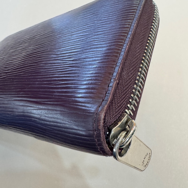LV紫色EPI牛皮銀鍊ㄇ拉長夾M6007K-20