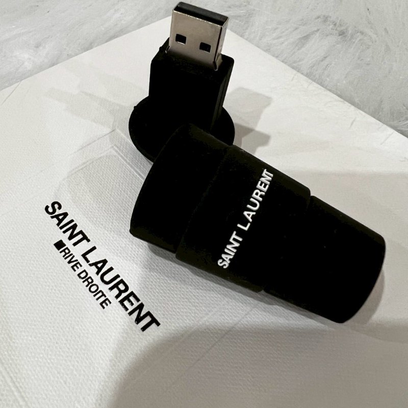 全新 聖羅蘭YSL Yves Saint Laurent USB 隨身碟15GB-1