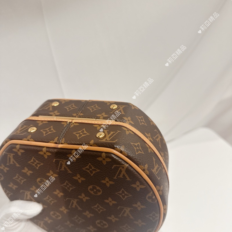 莉亞精品♡ LV 老花圓餅包 二手美包-9