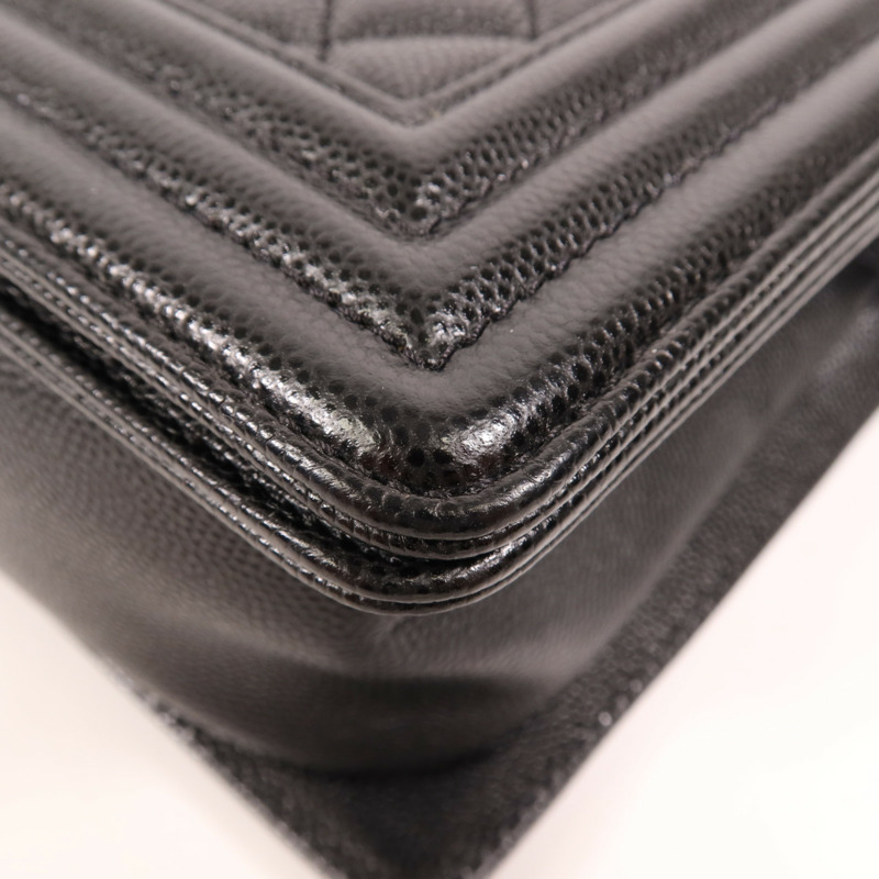 CHANEL 牛皮皮革Boy 25銀扣肩背袋-10