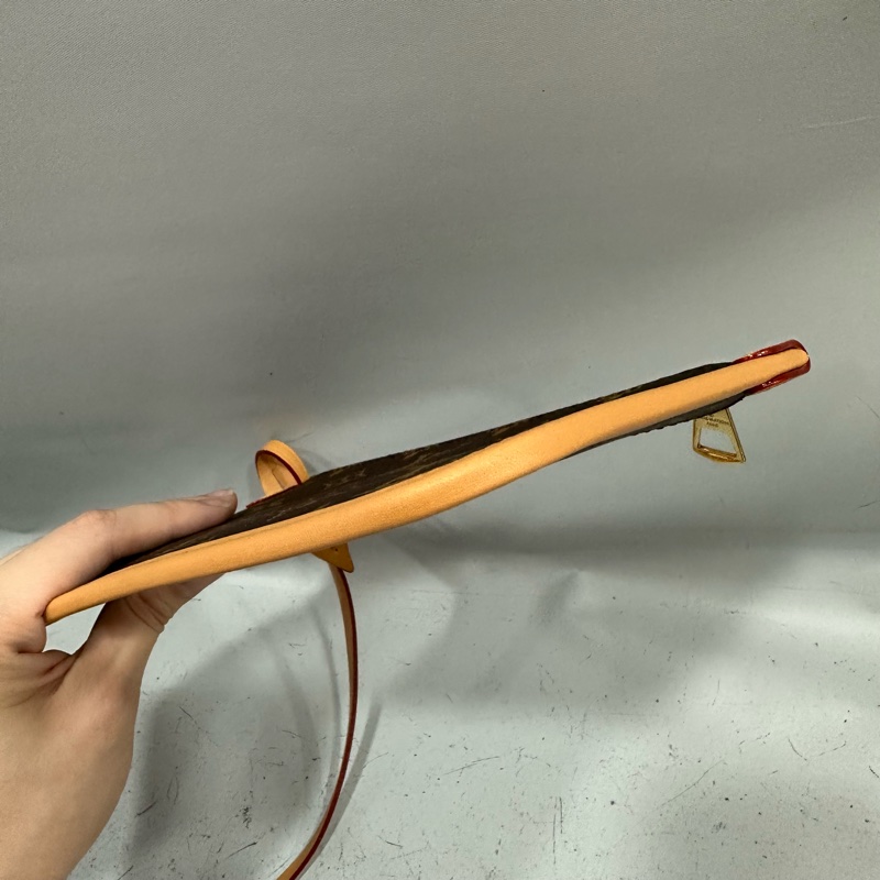 LV m46203 原花金釦carryall pm 肩背包-50