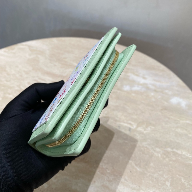 LV 村上隆聯名款 日本限定 淺綠拼白三彩零錢包 尺寸約11×8-9