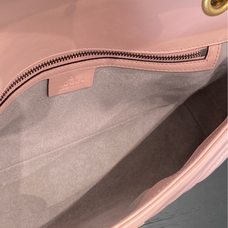 Gucci GG marmont26 櫻花粉 雙G金扣鏈條斜挎包 尺寸約26*15*9。-4