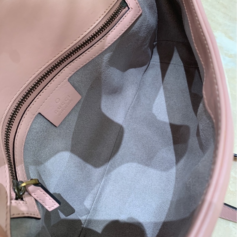 Gucci GG marmont26 櫻花粉 雙G金扣鏈條斜挎包 尺寸約26*15*9。-18
