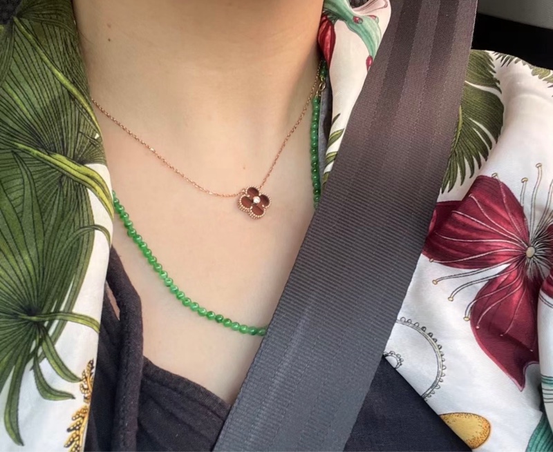 VCA 限量款玫瑰金帶鑽 牛眼石四葉草項鍊 暗紅色-8