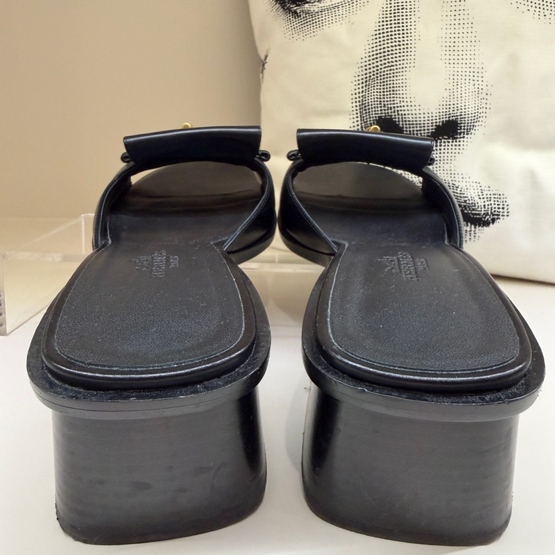 Hermes 黑色GLENAN鞋扣涼拖 🩶38.5/防塵袋🩶-7