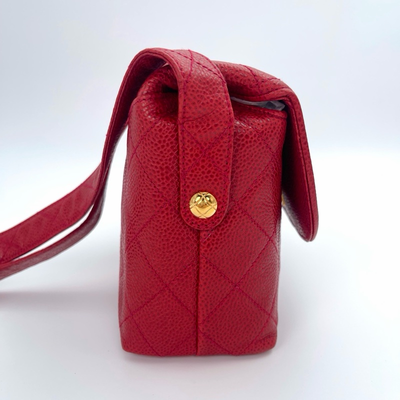 「JL精品代購」紅色荔枝牛皮超級可愛的小鳥扣小盒子斜挎包-3