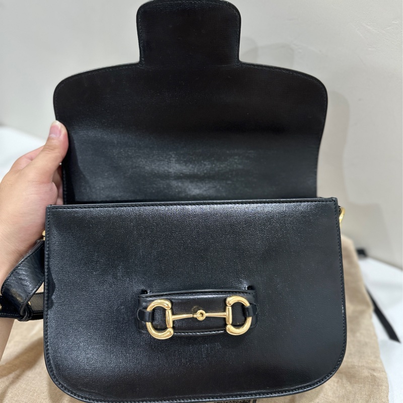 GUCCI Horsebit 1955金扣牛皮黑色肩背包-9