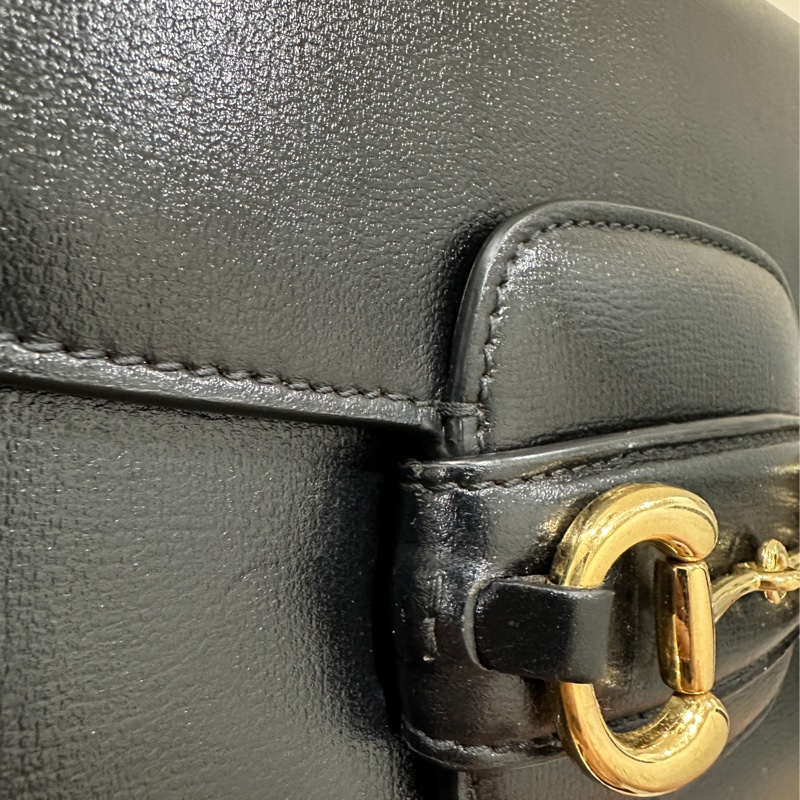 GUCCI Horsebit 1955金扣牛皮黑色肩背包-18