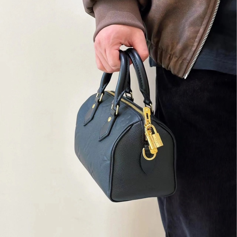 99新🈶購證😍Lv路易威登黑色金扣全皮壓紋speedy20手提斜挎包-2