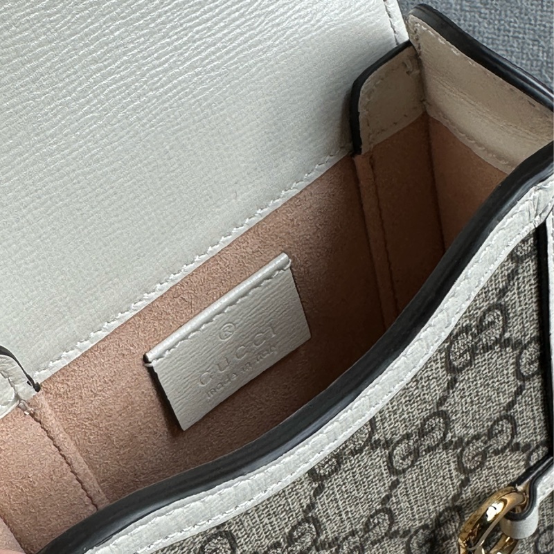 GUCCI古馳Horsebit 1955白色老花Logo馬銜扣斜背手機小包-9