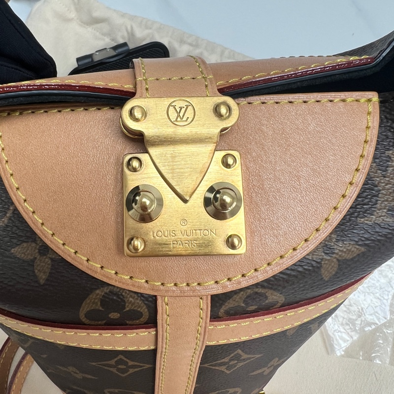 9新 二手 LV Duffle Louis Vuitton 薯條包 可手提/斜跨-3