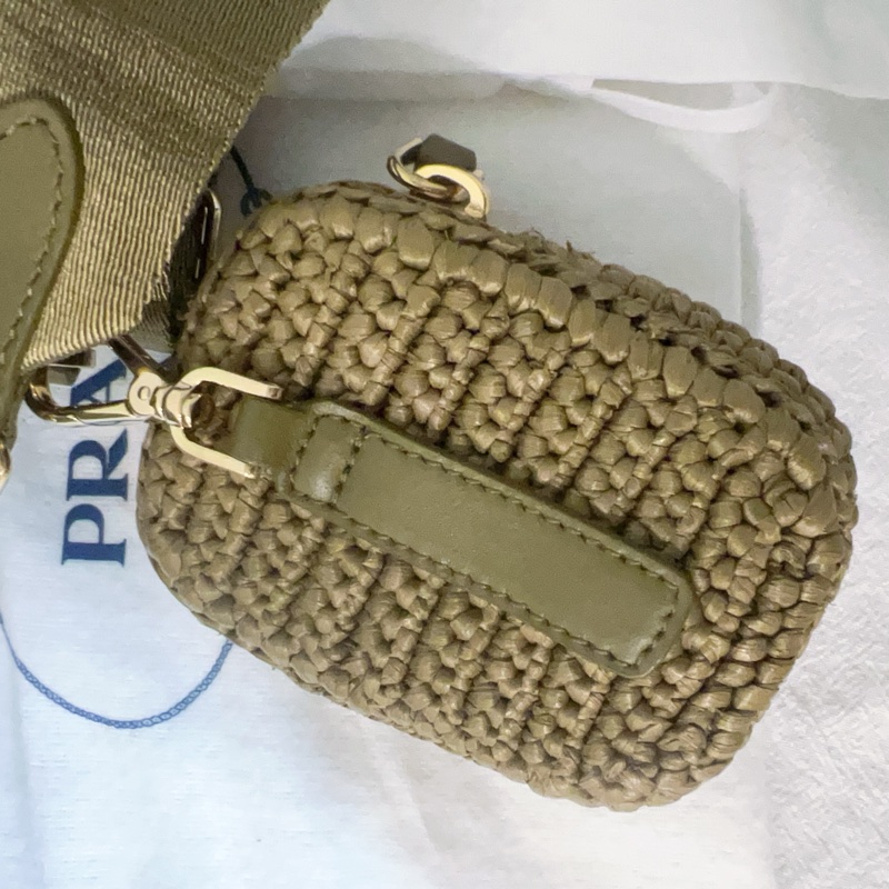 ෆ Prada 三合一草編hobo🔥明星愛用款-16