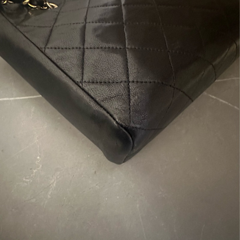 (MYMluxurybag) 小巧20.5cm Chanel 黒金 肩背袋  全皮 小有款-9