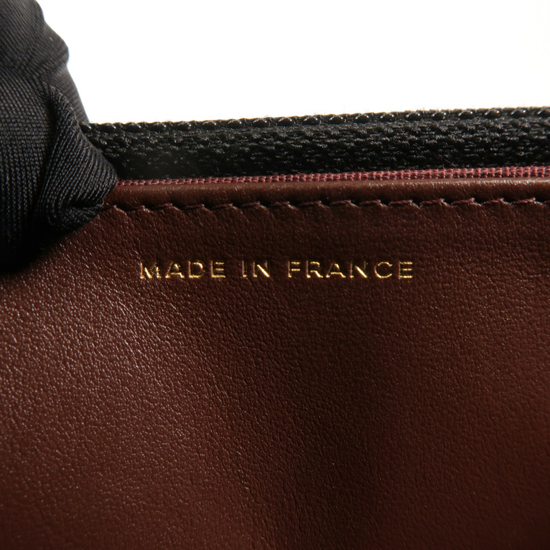 CHANEL 牛皮皮革WOC Wallet On Chain金扣鏈帶肩背袋-12