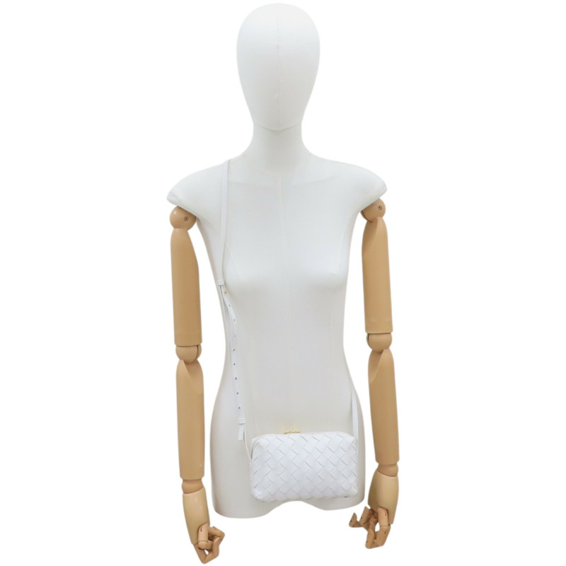 白色 羊革編織 Mini Loop Camera 肩背包【BOTTEGA VENETA BV 寶緹嘉】-7