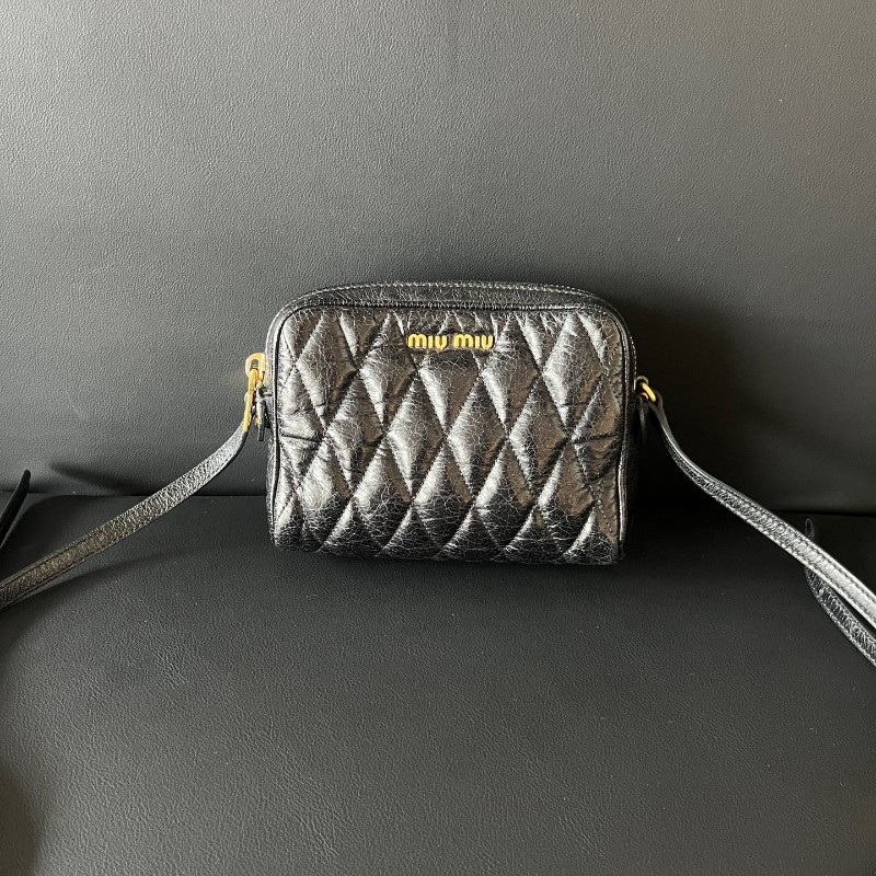 MIU MIU 黑色油蠟皮相機包 斜背包肩背包-0
