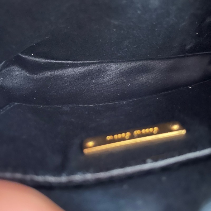 MIU MIU 黑色油蠟皮相機包 斜背包肩背包-8