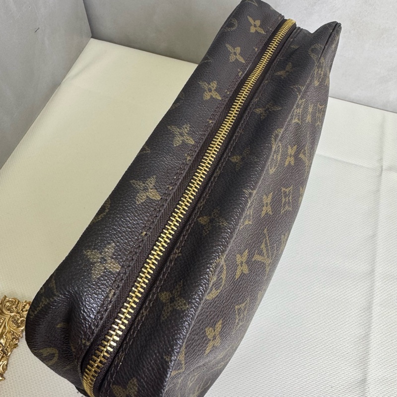 Louis Vuitton 經典化妝包-10