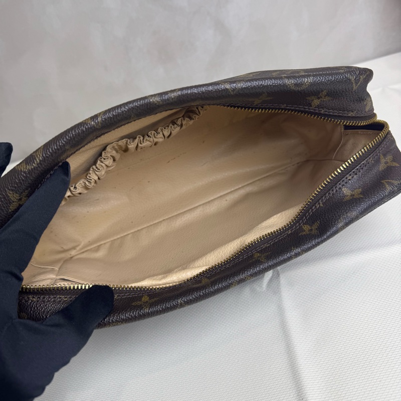 Louis Vuitton 經典化妝包-17