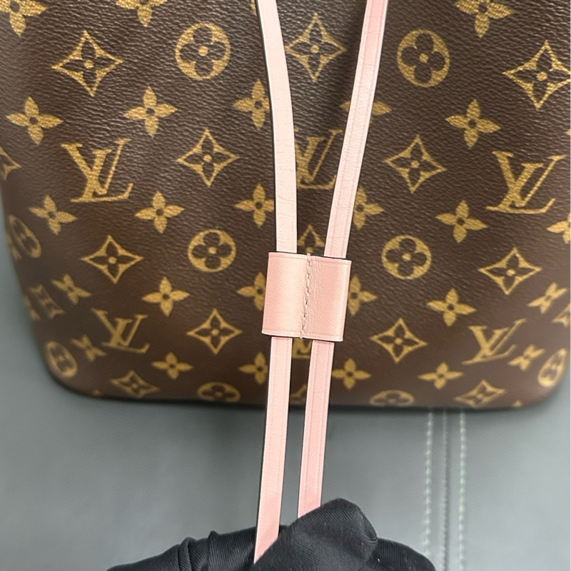 Louis Vuitton neonoe-21