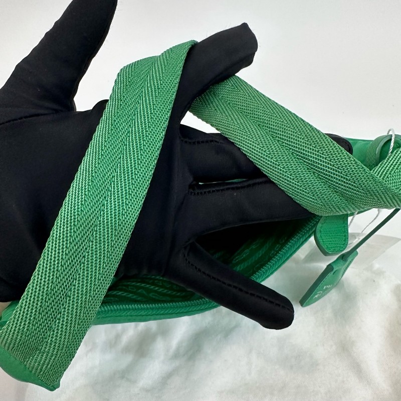 Prada 綠色hobo肩背包 手提包 底長23cm-7