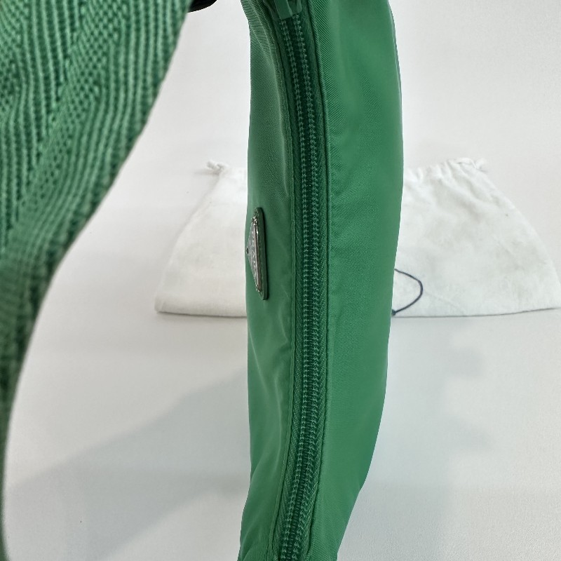 Prada 綠色hobo肩背包 手提包 底長23cm-11