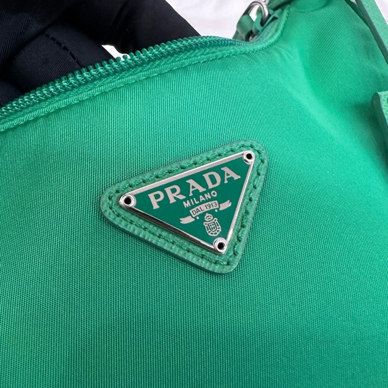 Prada 綠色hobo肩背包 手提包 底長23cm-12