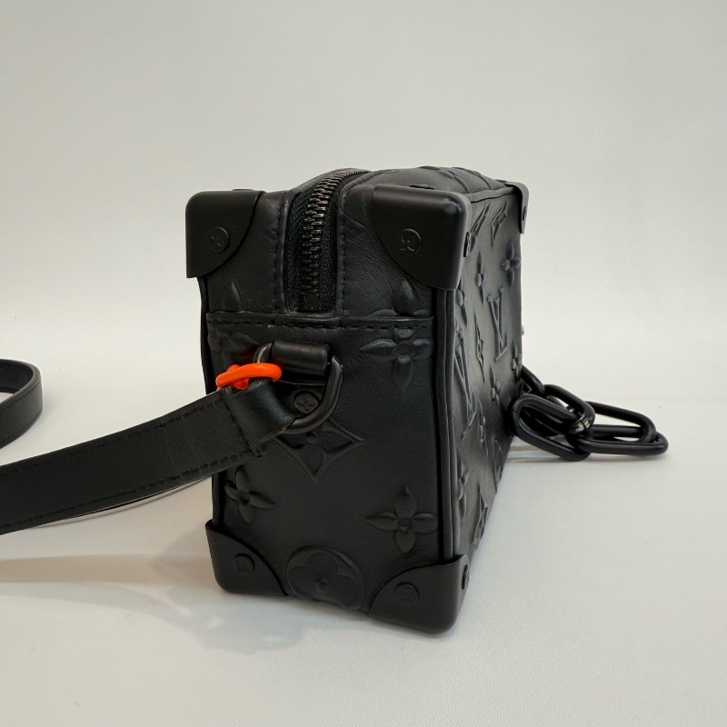 Louis Vuitton/路易威登黑色全皮老花浮雕橙色鏈條軟盒子 斜背包 晶片款-2