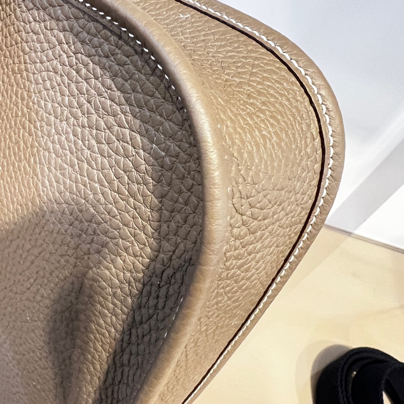 Hermes 大象灰T/C皮Mini Evelyne 金釦藍背帶-2