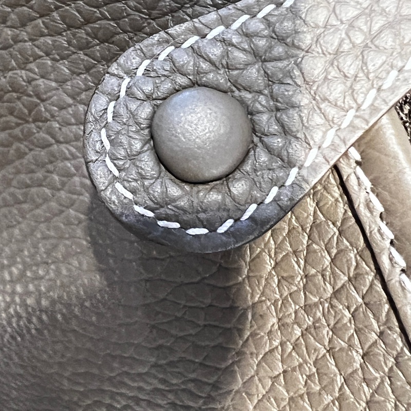 Hermes 大象灰T/C皮Mini Evelyne 金釦藍背帶-13