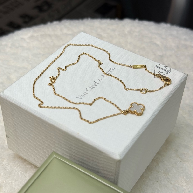 VCA經典小號白色四葉草項鍊-5