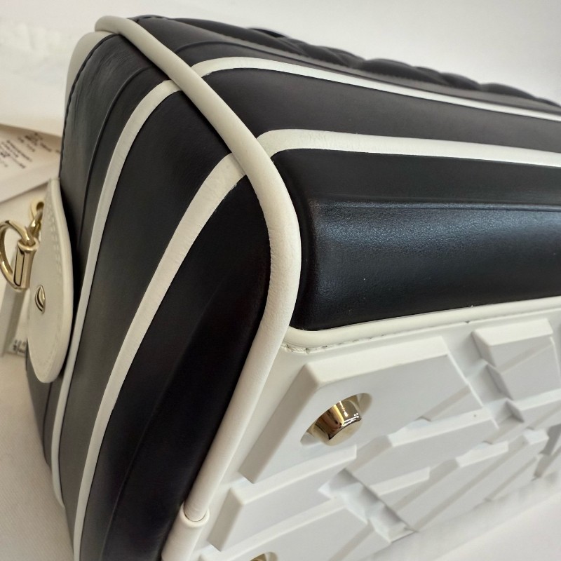 DIOR Vibe 中號 黑色牛皮藤格紋肩背包手提包-9