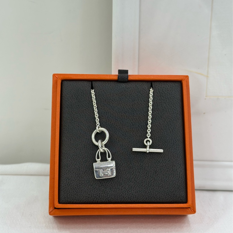 HERMES愛馬仕 Amulettes Constance項鍊 康康銀項鍊-1