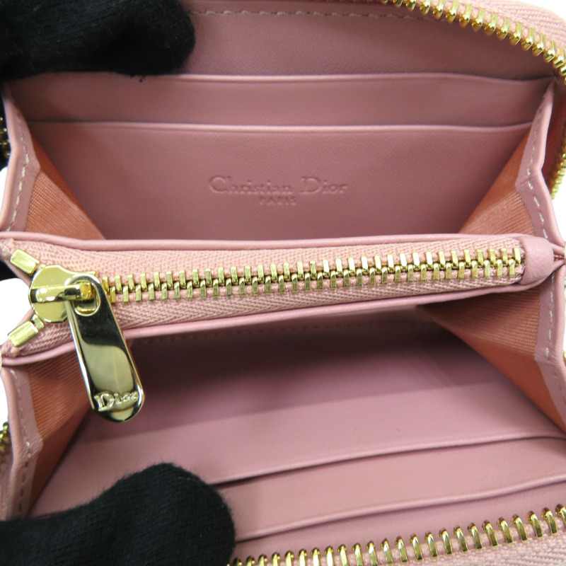 粉色羊皮 Lady Dior Voyageur 拉鍊零錢包【Dior 迪奧】-4